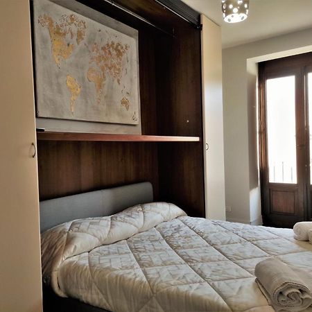 Flora'S House - Ortigia Holidays Συρακούσες Εξωτερικό φωτογραφία